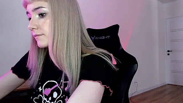 Princess Shy    online show from 02-22-25, 01:13