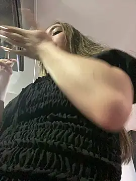 Sophie LS online show from 02-14-25, 09:03