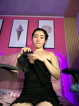 Sophie LS online show from 09-21-25, 03:19