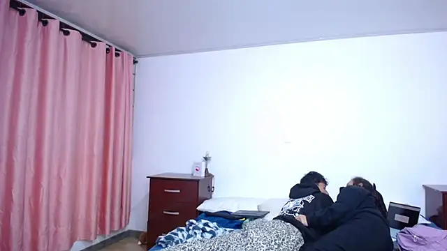 Snapshot of be_sinners chatting on 11-07-25, 02:44 be sinners online show from 11-07-25, 02:44