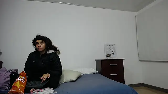 Snapshot of be_sinners chatting on 11-26-25, 02:34 be sinners online show from 11-26-25, 02:34