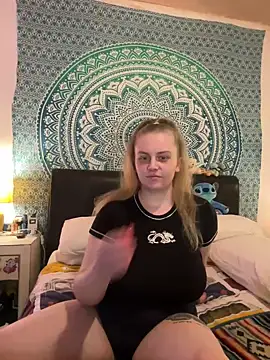 Snapshot of Vixen_Mistress_Ali chatting on 12-24-24, 06:17 Vixen Mistress Ali online show from 12-24-24, 06:17