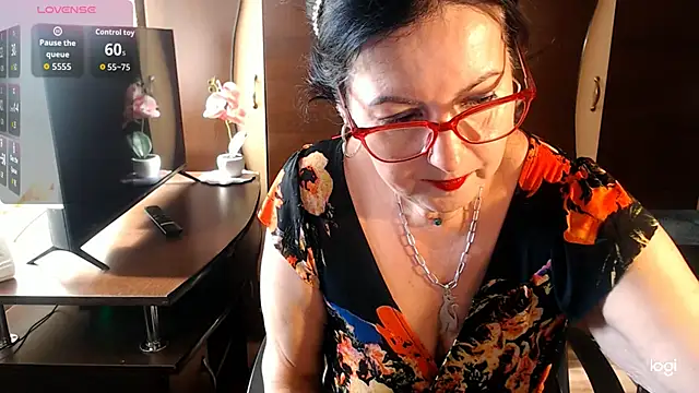 exymilf  online show from 10-30-25, 11:11