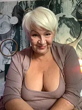 Snapshot of Laura_Millf chatting on 09-12-25, 02:39 Laura Millf online show from 09-12-25, 02:39