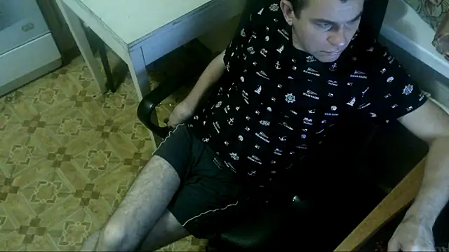 Snapshot of AlDON59 chatting on 01-08-25, 06:41 AlDON59 online show from 01-08-25, 06:41