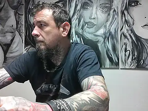 Snapshot of dani4334 chatting on 02-01-25, 08:18 dani4334 online show from 02-01-25, 08:18