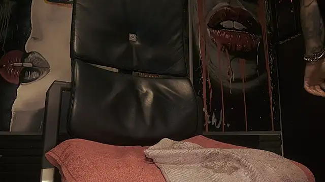 Snapshot of dani4334 chatting on 09-29-25, 07:51 dani4334 online show from 09-29-25, 07:51