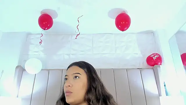 MollyBigBoobs12 online show from 02-20-25, 07:30