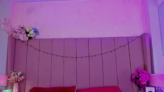 MollyBigBoobs12 online show from 11-05-25, 08:42