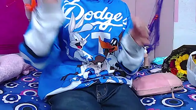 sara caplerx online show from 10-28-25, 03:54