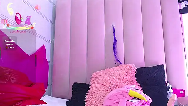 sara caplerx online show from 11-11-25, 01:55