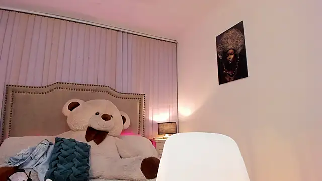 Snapshot of Valentina_Se chatting on 01-14-25, 09:45 Valentina Se online show from 01-14-25, 09:45