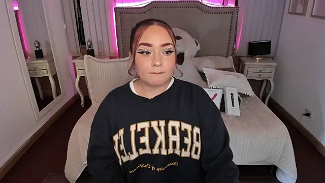 Snapshot of Valentina_Se chatting on 02-05-25, 03:34 Valentina Se online show from 02-05-25, 03:34