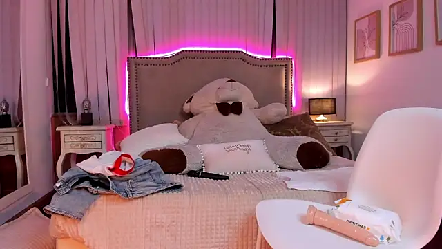 Snapshot of Valentina_Se chatting on 02-12-25, 07:02 Valentina Se online show from 02-12-25, 07:02