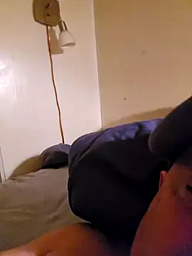 HeteroHotGuy1 online show from 12-09-24, 06:55