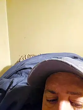 HeteroHotGuy1 online show from 12-29-24, 08:04