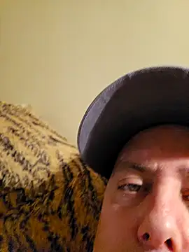 HeteroHotGuy1 online show from 01-23-25, 08:46