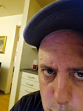 HeteroHotGuy1 online show from 01-27-25, 12:33