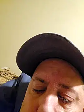 HeteroHotGuy1 online show from 01-27-25, 08:28