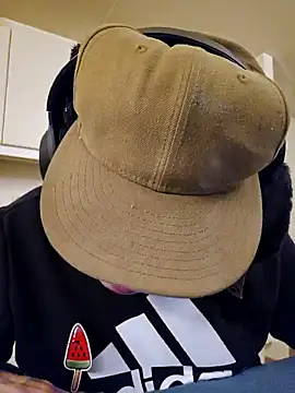 HeteroHotGuy1 online show from 02-01-25, 01:55