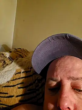 HeteroHotGuy1 online show from 02-16-25, 12:08