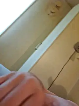 HeteroHotGuy1 online show from 03-13-25, 08:15