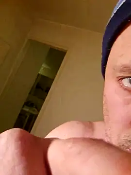 HeteroHotGuy1 online show from 03-16-25, 07:49