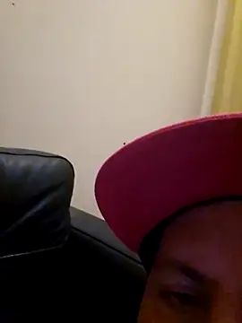 HeteroHotGuy1 online show from 10-12-25, 11:48