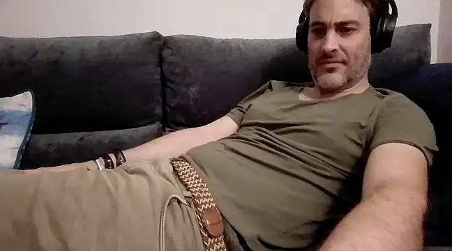 basquehotboy online show from 12-15-24, 11:09