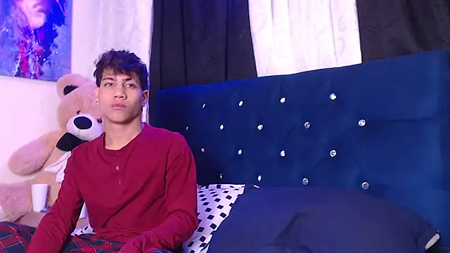 Sexys Boys Hot1 online show from 09-16-25, 02:45