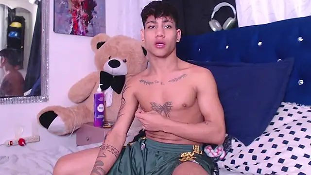 Sexys Boys Hot1 online show from 10-01-25, 05:13