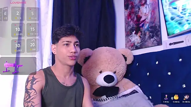 Sexys Boys Hot1 online show from 10-30-25, 02:46