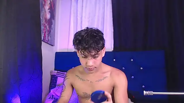 Sexys Boys Hot1 online show from 02-11-26, 01:32