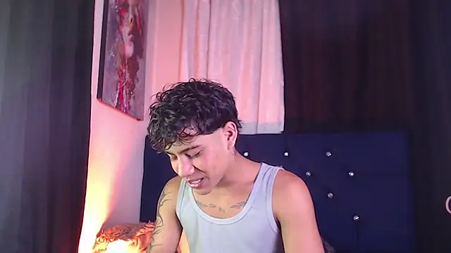 Sexys Boys Hot1 online show from 02-12-26, 01:44