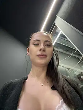 NattyPierce online show from 12-30-24, 06:16