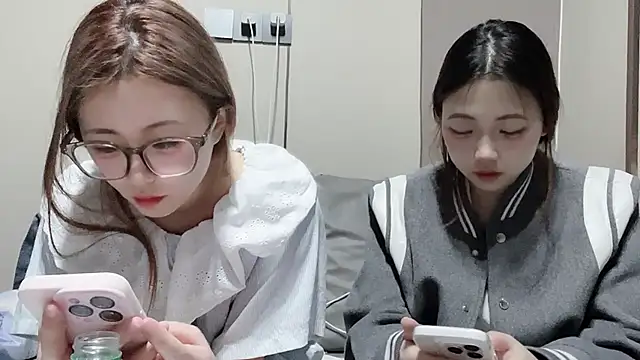 MM YY SS online show from 11-05-25, 10:48