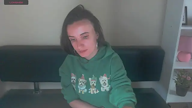 LaimaV  online show from 12-21-24, 04:46