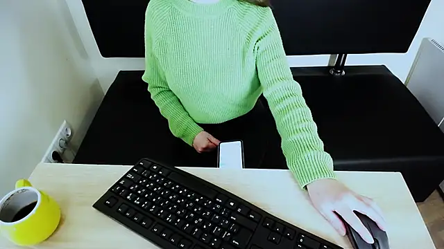 LaimaV  online show from 10-26-25, 09:48