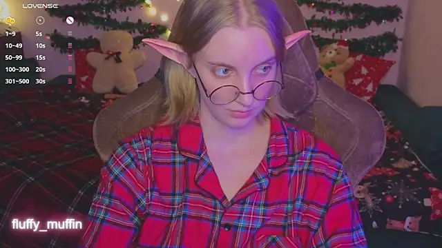 Snapshot of Fluffy_muffin_ chatting on 12-18-24, 06:57 Fluffy muffin  online show from 12-18-24, 06:57