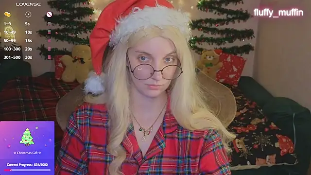 Snapshot of Fluffy_muffin_ chatting on 12-22-24, 07:10 Fluffy muffin  online show from 12-22-24, 07:10
