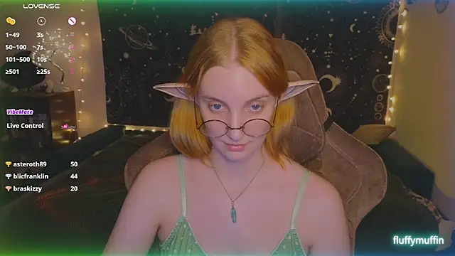 Snapshot of Fluffy_muffin_ chatting on 02-02-25, 10:06 Fluffy muffin  online show from 02-02-25, 10:06