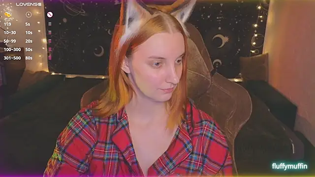 Snapshot of Fluffy_muffin_ chatting on 03-13-25, 04:34 Fluffy muffin  online show from 03-13-25, 04:34