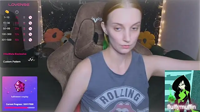Snapshot of Fluffy_muffin_ chatting on 09-13-25, 03:01 Fluffy muffin  online show from 09-13-25, 03:01