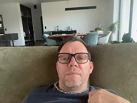 xmnbx77 online show from 10-13-25, 09:53