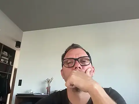 xmnbx77 online show from 10-14-25, 07:20