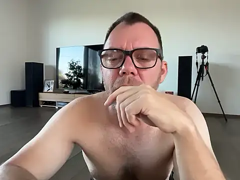 xmnbx77 online show from 10-20-25, 07:31