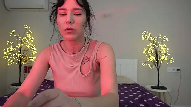 NikkiGoldSide online show from 02-08-25, 01:44