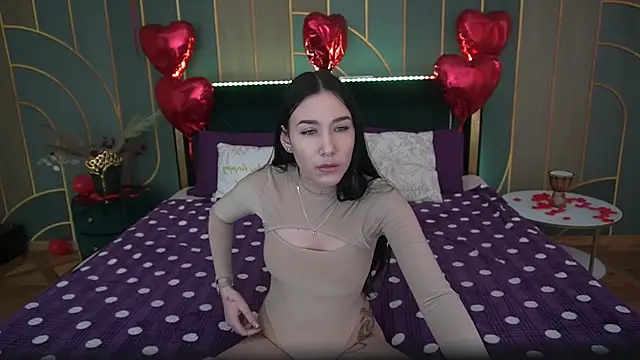 NikkiGoldSide online show from 02-25-25, 01:50