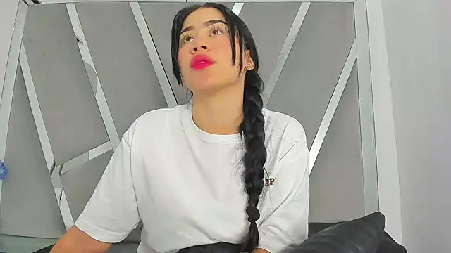 Sofia-candyht online show from 01-31-25, 09:05