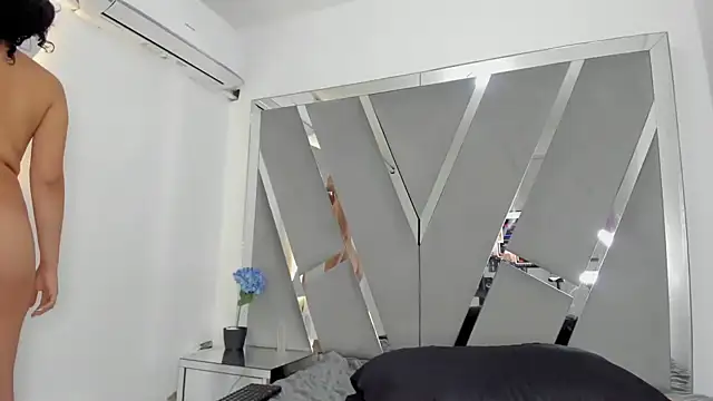 Sofia-candyht online show from 02-11-25, 11:54